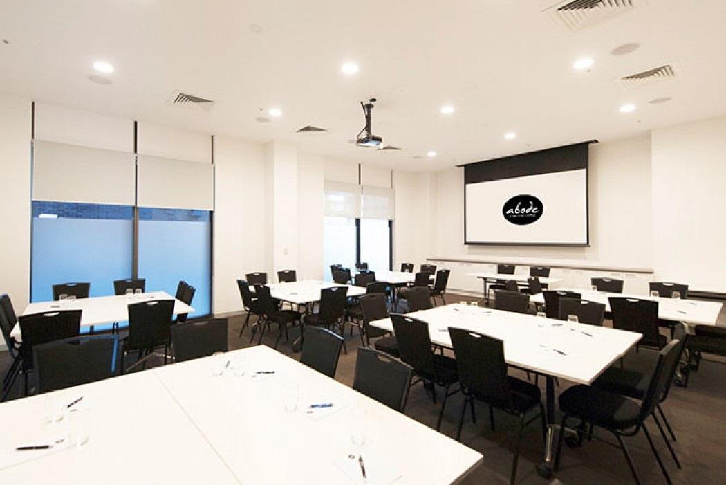 Abode Woden Aparthotel Canberra Exterior photo